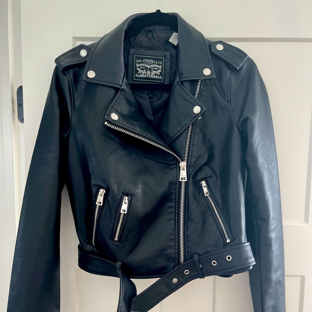 Levi Women’s Faux Leather Jacket XS